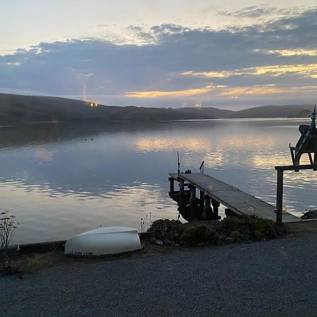 ホテル Carriage House Waterfront On Tomales Bay With Dock Marshall エクステリア 写真